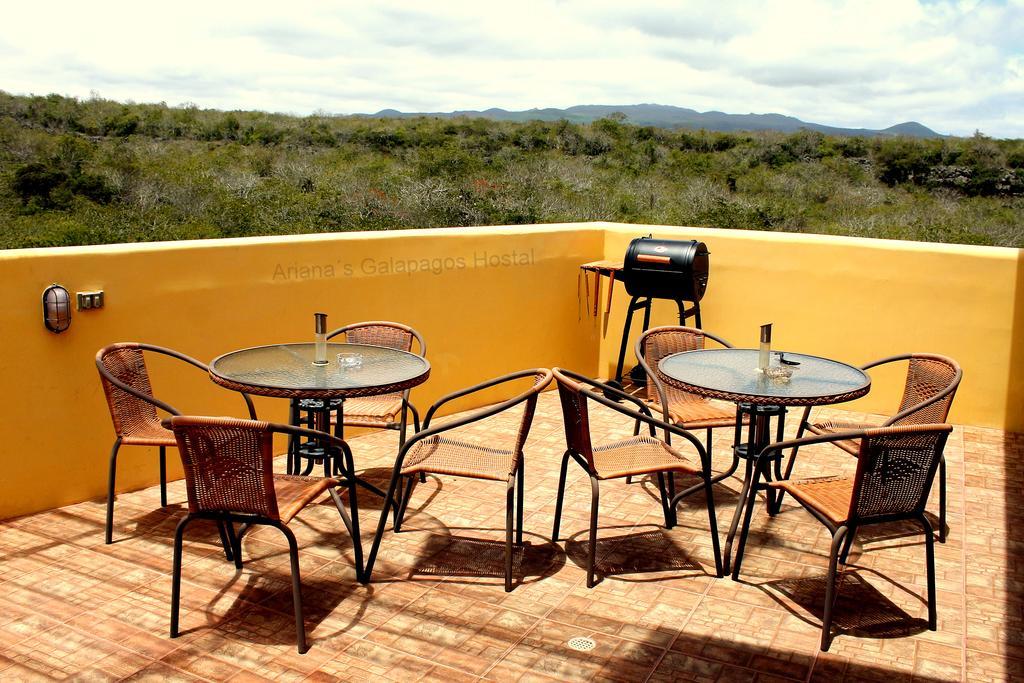 Ariana'S Galapagos Hostal Puerto Ayora  Dış mekan fotoğraf
