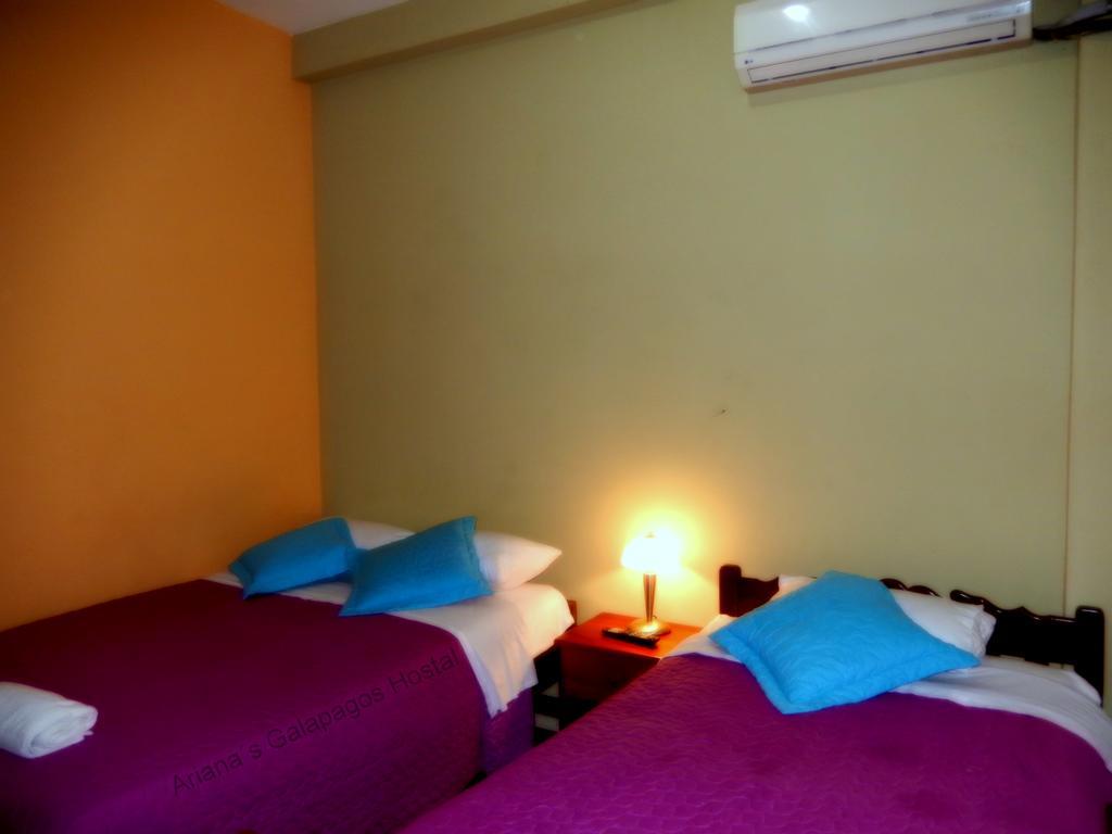 Ariana'S Galapagos Hostal Puerto Ayora  Dış mekan fotoğraf