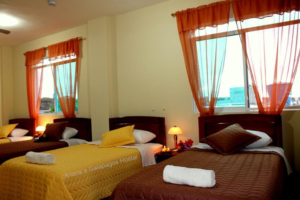 Ariana'S Galapagos Hostal Puerto Ayora  Dış mekan fotoğraf