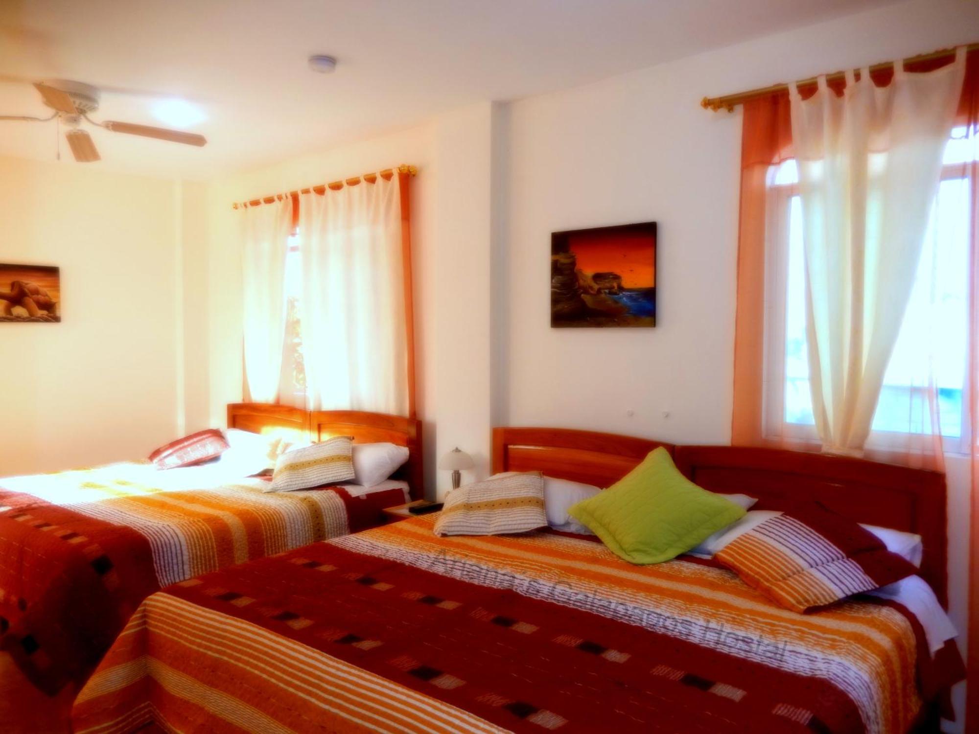 Ariana'S Galapagos Hostal Puerto Ayora  Dış mekan fotoğraf