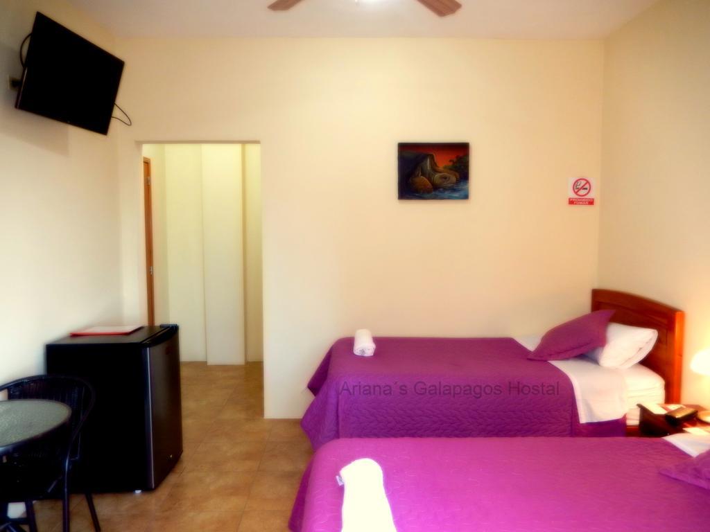 Ariana'S Galapagos Hostal Puerto Ayora  Dış mekan fotoğraf
