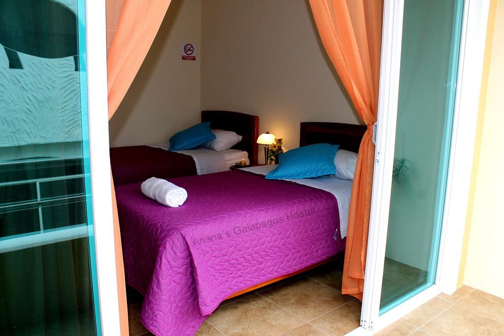 Ariana'S Galapagos Hostal Puerto Ayora  Dış mekan fotoğraf