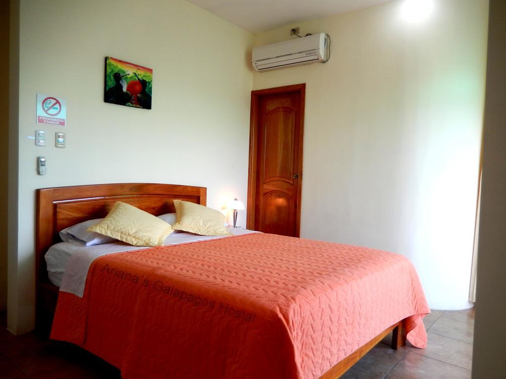 Ariana'S Galapagos Hostal Puerto Ayora  Dış mekan fotoğraf