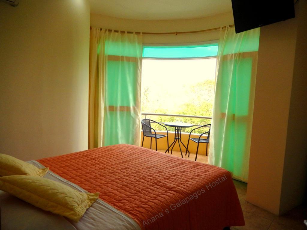 Ariana'S Galapagos Hostal Puerto Ayora  Dış mekan fotoğraf